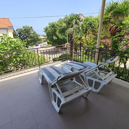 Apartman Tamy Malinska Buitenkant foto
