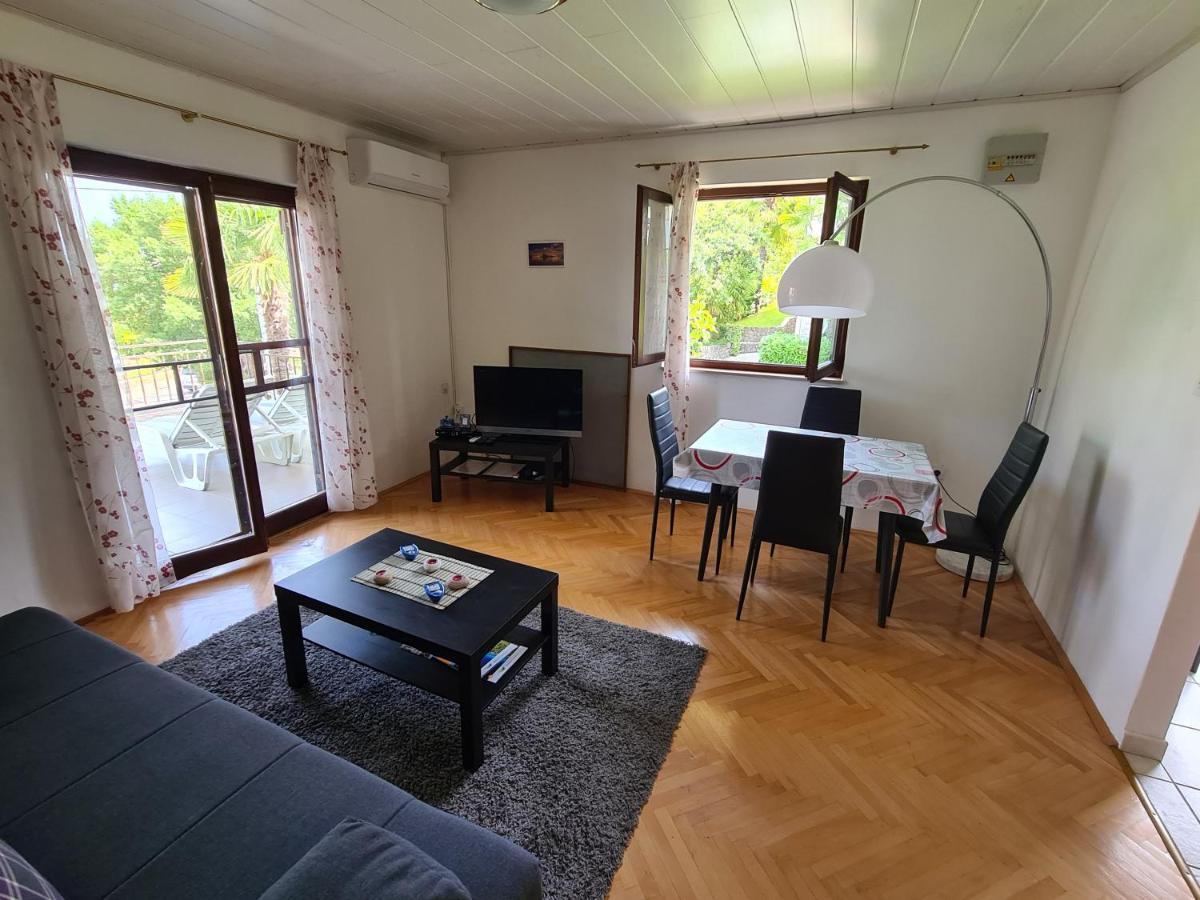 Apartman Tamy Malinska Buitenkant foto